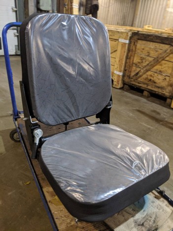 Кресло водителя низкое на КАМАЗ за 19000 рублей в магазине remzapchasti.ru 5320-6810010 Н №41