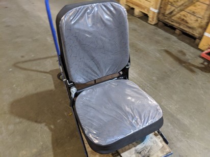 Кресло водителя низкое на КАМАЗ за 19000 рублей в магазине remzapchasti.ru 5320-6810010 Н №11