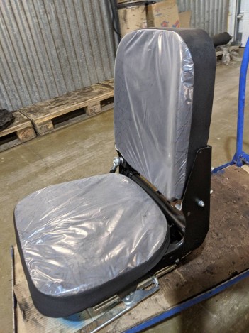 Кресло водителя низкое на КАМАЗ за 19000 рублей в магазине remzapchasti.ru 5320-6810010 Н №13