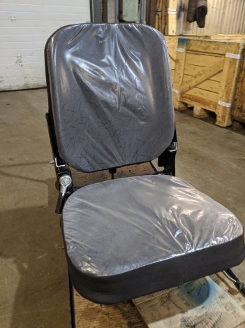Кресло водителя низкое на КАМАЗ за 19000 рублей в магазине remzapchasti.ru 5320-6810010 Н №59