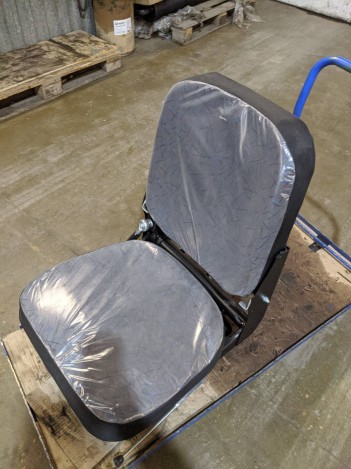 Кресло водителя низкое на КАМАЗ за 19000 рублей в магазине remzapchasti.ru 5320-6810010 Н №84
